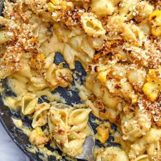 Skillet Cauliflower Mac and Cheese