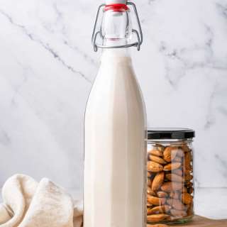How to Make Almond Milk