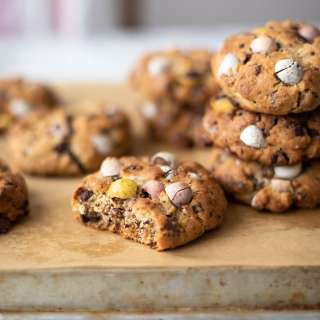 Chunky New York Easter chocolate chip cookies