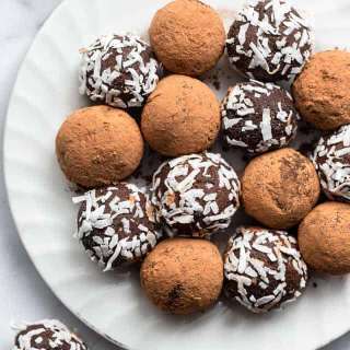 Healthy Avocado Chocolate Truffles