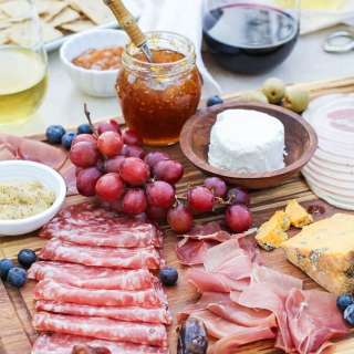 How to Make a Charcuterie Board