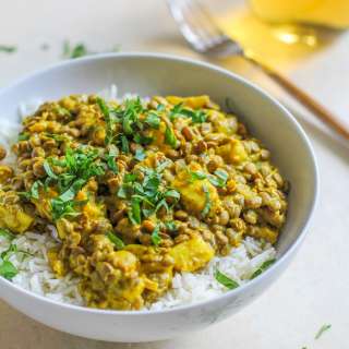 Lentil Curry with Halloumi