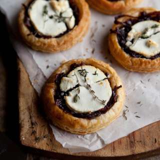 Red wine caramelised onions & goat cheese tartlets