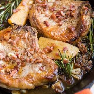 Roasted Pork Chops and Apples