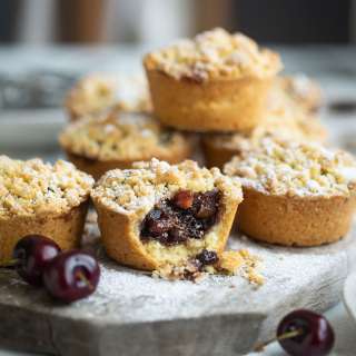 Easy deep filled mince pies