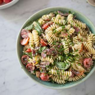 the best BLT pasta salad