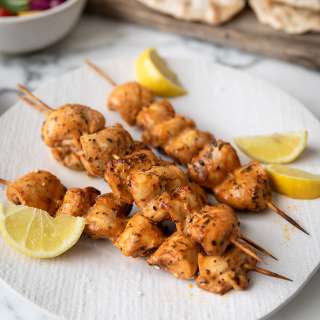 Air Fryer Greek chicken kebabs