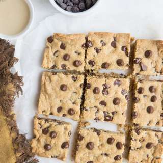 Flourless Tahini Chocolate Chip Cookie Bars