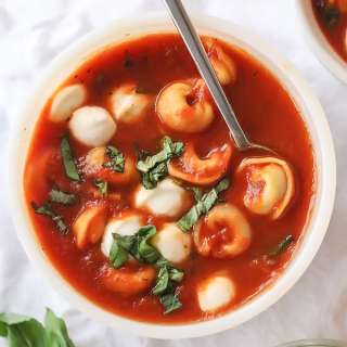 Tomato Basil Tortellini Soup