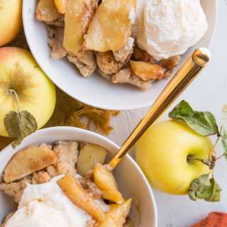 Gluten-Free Apple Cobbler (Vegan)