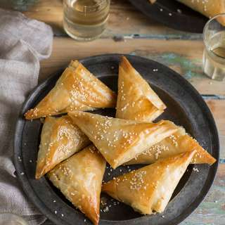 Sweetcorn & cheese phyllo pies