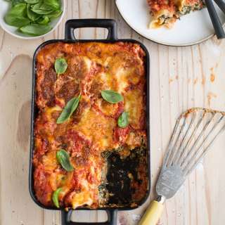 Spinach & ricotta cannelloni bake