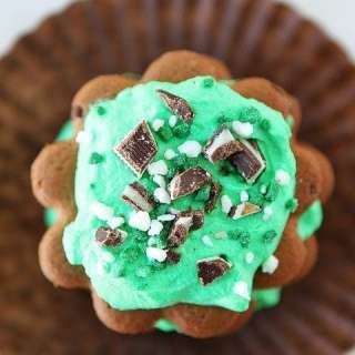 Chocolate Mint Icebox Cupcakes