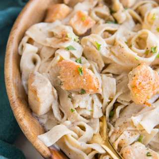 Healthy Chicken Fettuccine Alfredo