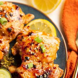 Honey Garlic Baked Chicken Thighs