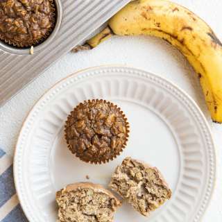Peanut Butter Banana Baked Oatmeal Muffins