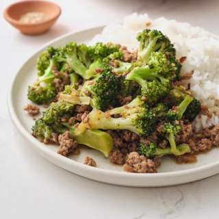 Ground Beef And Broccoli Stir-Fry
