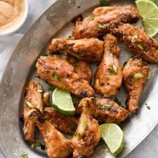 Baked Chicken Wings with Thai Peanut Sauce