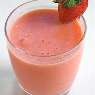 Easy Strawberry Mango Smoothie
