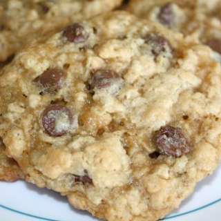 Crispy Chocolate Oatmeal Cookies
