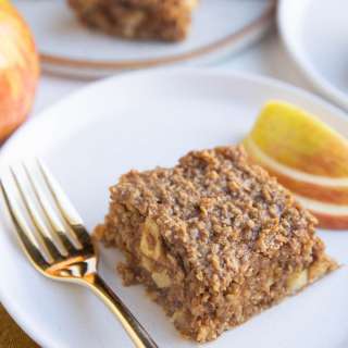 Healthy Apple Oatmeal Bars