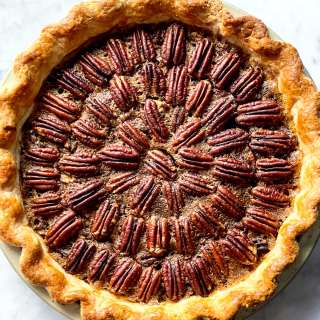 The BEST Pecan Pie