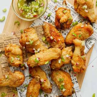 Dry-Rub Chicken Wings