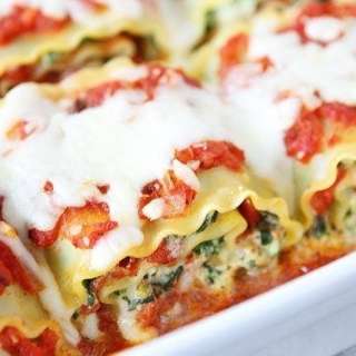 Spinach Artichoke Lasagna Roll Ups