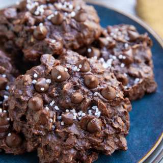 Healthy Double Chocolate Oatmeal Cookies