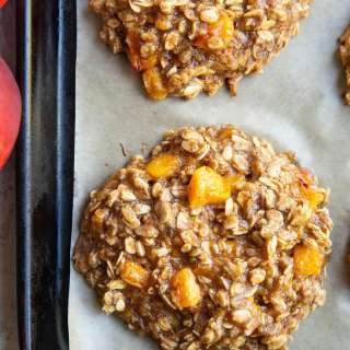 Healthy Peach Oatmeal Cookies
