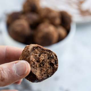 No-Bake Fudge Brownie Protein Bites
