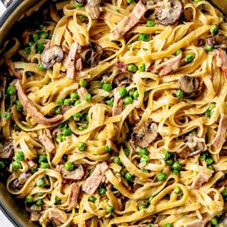 Fettuccine with Ham and Peas