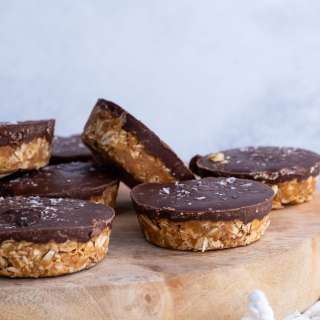 No-Bake Oatmeal Peanut Butter Cups