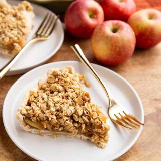 Gluten-Free Apple Pie with Granola Topping