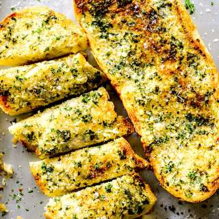 The BEST Garlic Bread Recipe