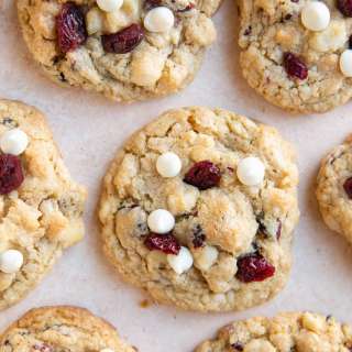 Gluten-Free White Chocolate Macadamia Nut Cookies