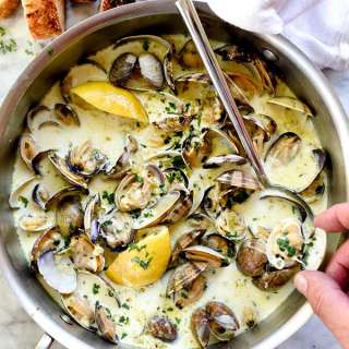Garlic Butter Steamed Clams Recipe