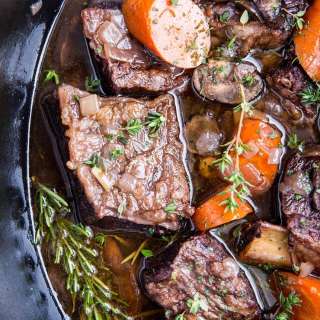Slow Cooker Beef Short Ribs