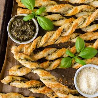 Pesto Parmesan Cheese Straws