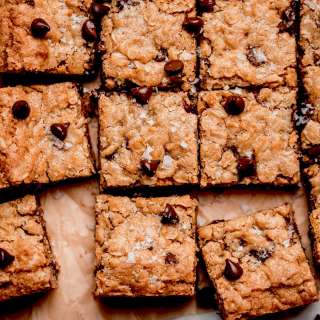 Oatmeal Chocolate Chip Bars