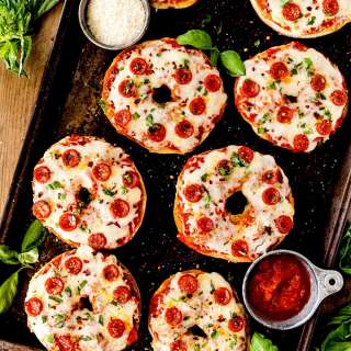 Pizza Bagels