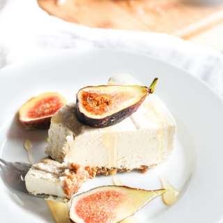 No-Bake Vegan Cheesecake (grain-free and paleo)
