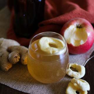 Homemade Apple Ginger Kombucha