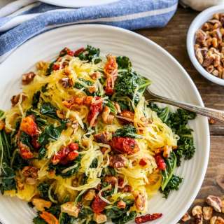 Roasted Garlic and Kale Spaghetti Squash