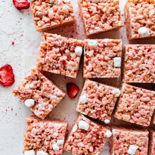 Strawberry Rice Krispie Treats