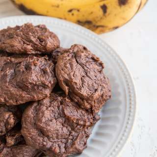 3-Ingredient Chocolate Banana Cookies (Vegan)