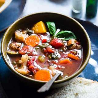 Easy Homemade Crock-Pot Vegetable Soup