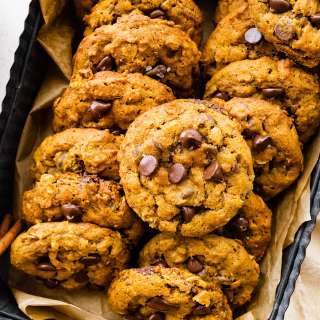 Pumpkin Oatmeal Chocolate Chip Cookies