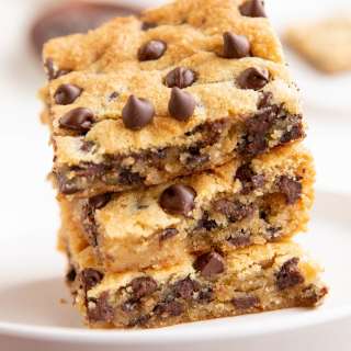 Almond Flour Chocolate Chip Cookie Bars