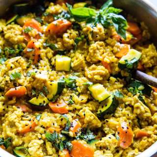 One-Skillet Ground Turkey Thai Curry with Rice